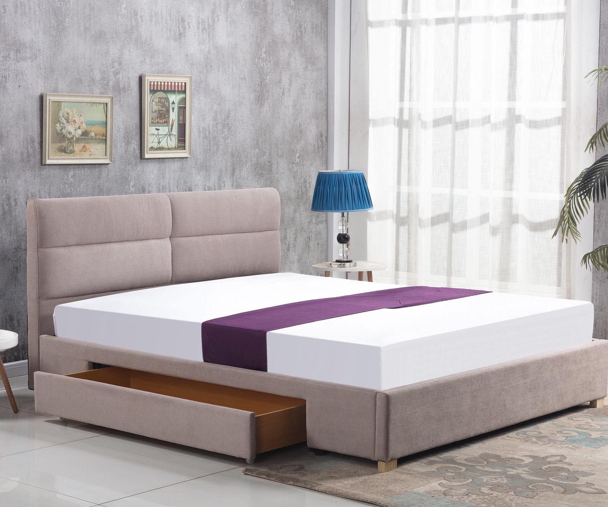 двуспальная кровать с мягкой спинкой 160х200